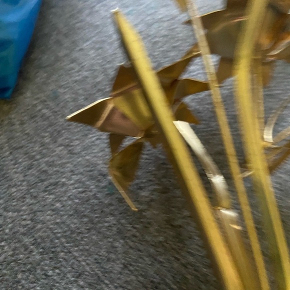 UNIQUE Metal Flower With Stone Base signed Whitish 1984 G1 - Picture 3 of 11